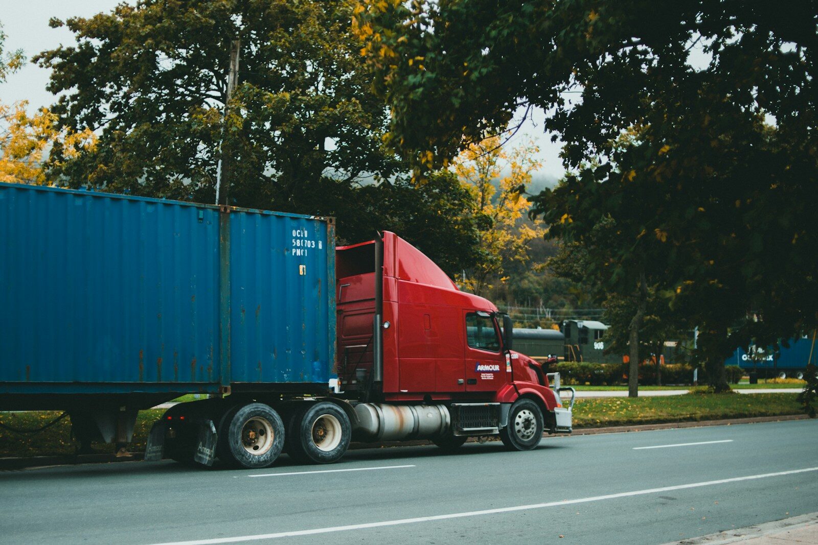 Does Trucking Insurance Cover Personal Use of a Semitruck?